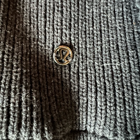 Lululemon sweater the better - Picture 4 of 4